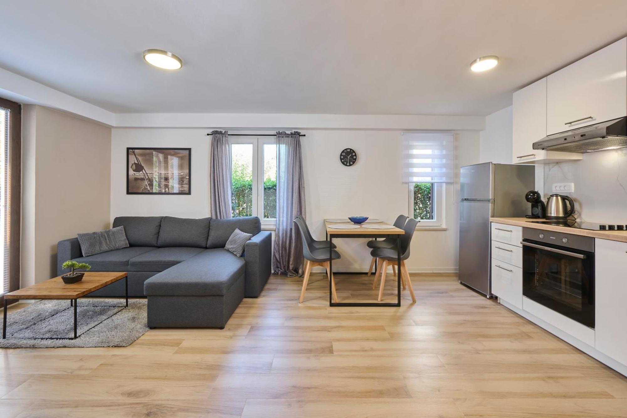 Belvedere Apartments Umag Extérieur photo